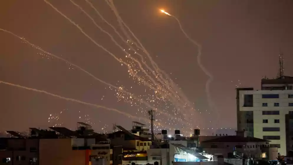 سرايا القدس تقصف تل أبيب برشقات صاروخية كبيرة