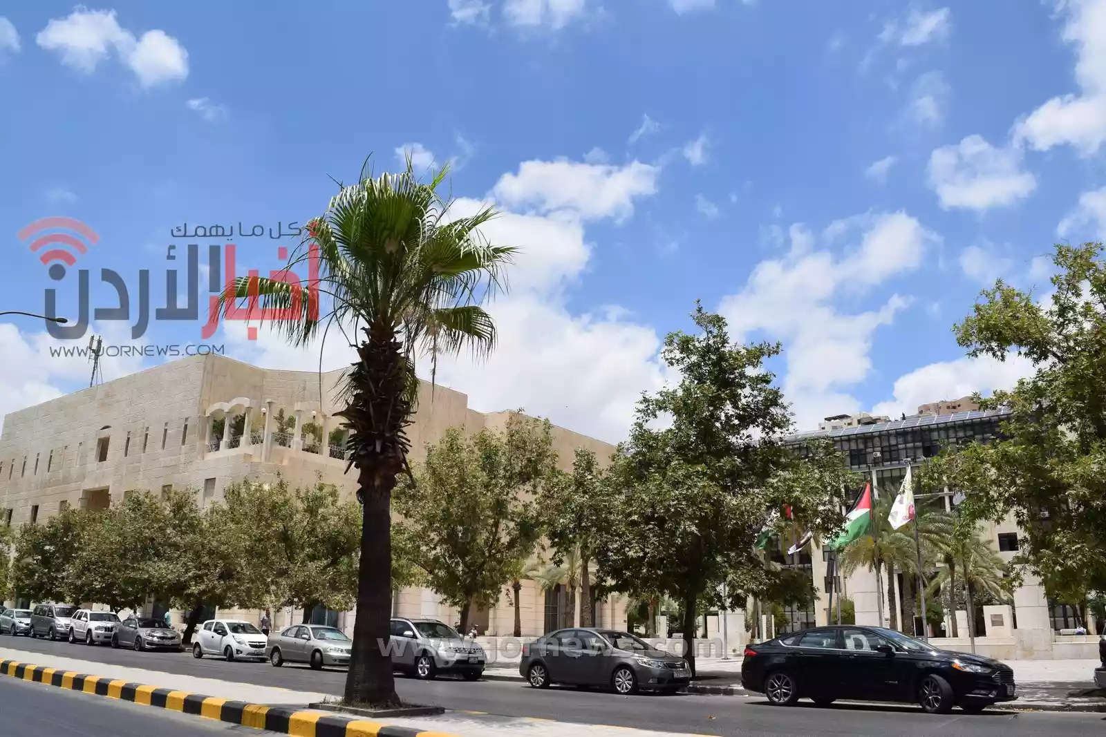 مسؤول بأمانة عمان يكشف عمر بناء "عمارة اللويبدة"