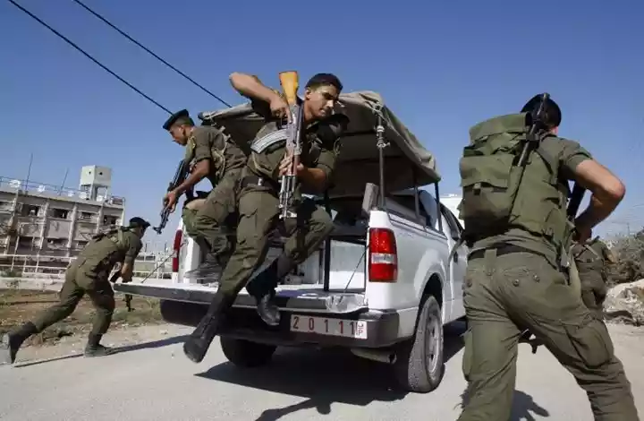 قتيل و3 مصابين باشتباكات مع الأمن الفلسطيني في نابلس