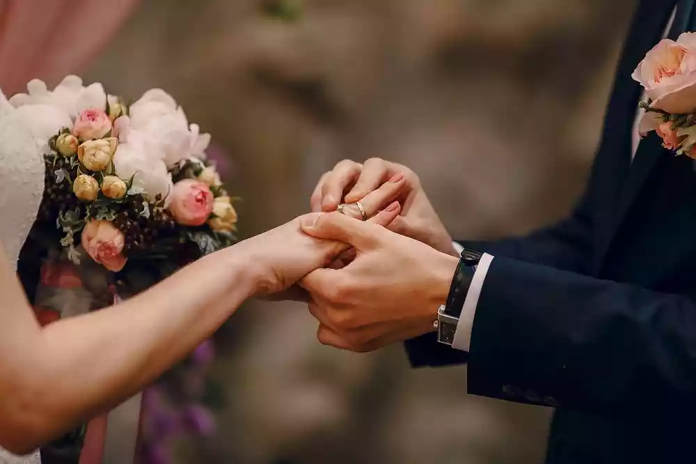 مئات الأردنيين تزوجوا أجنبيات عام 2021  والأوكرانيات والروسيات والأمريكيات بالصدارة