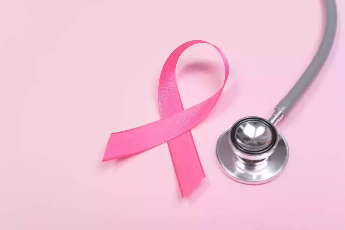 ما طريقة فحص سرطان الثدي؟