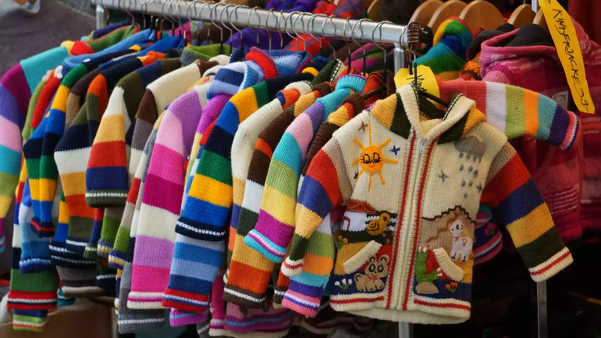 علان يبشر الأردنيين بشأن أسعار الألبسة الشتوية