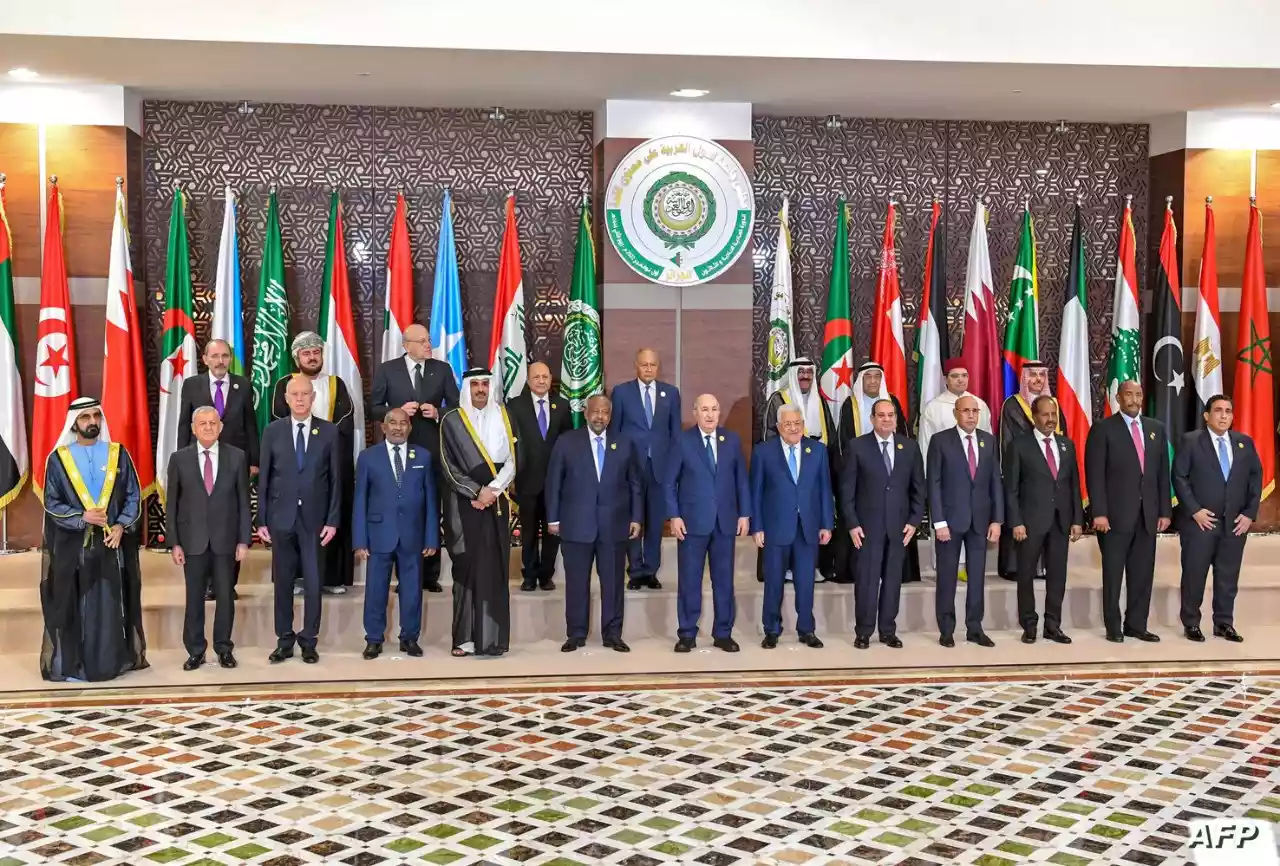 القادة العرب يقرّون إعلان الجزائر