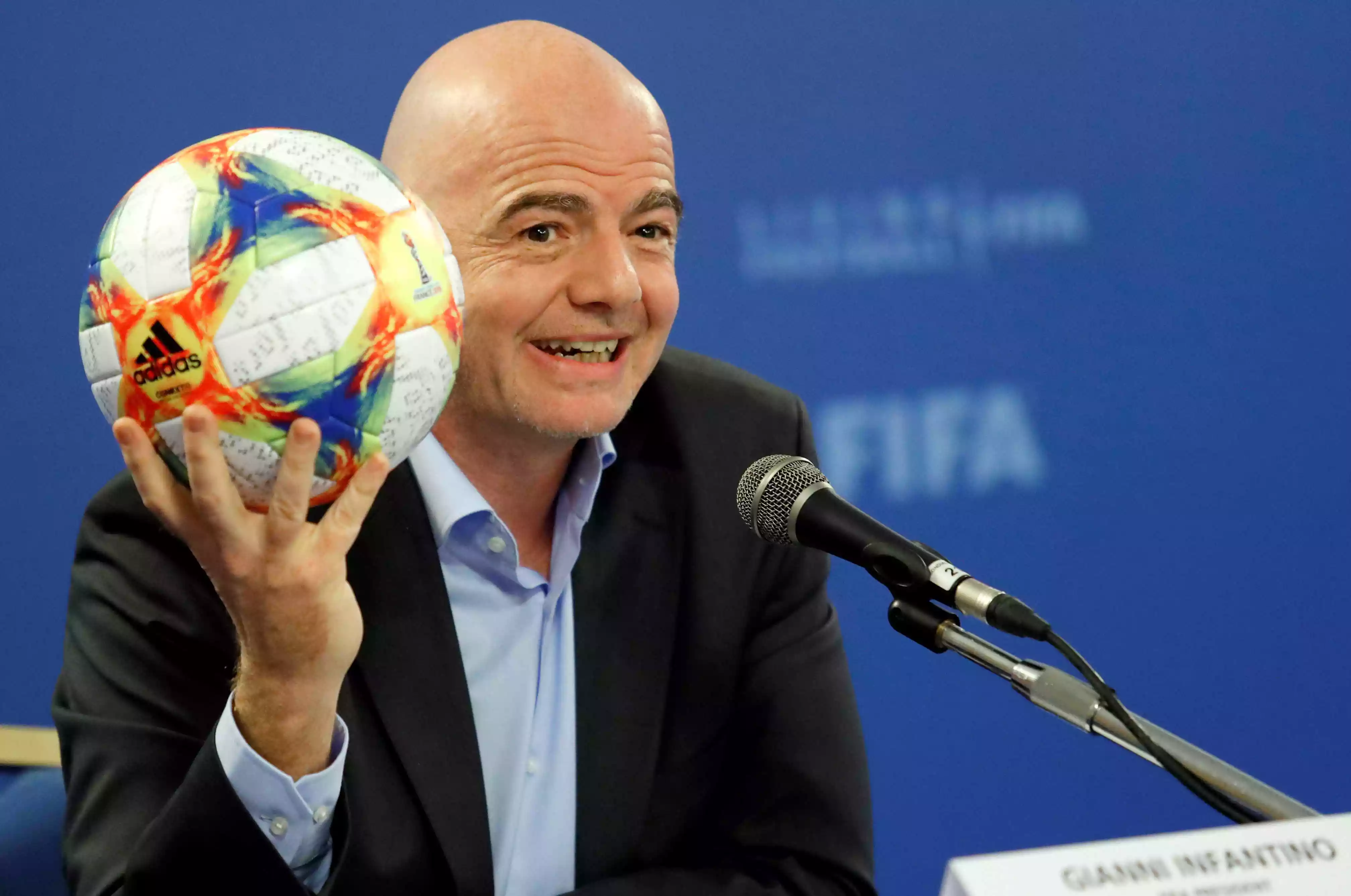 رئيس الفيفا: كرة القدم توحد العالم
