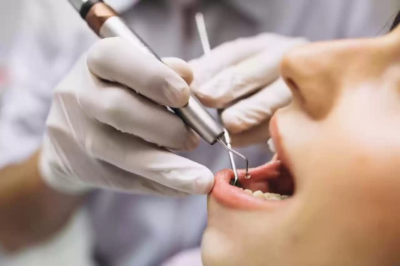 رصد 12 حالة انتحال صفة طبيب أسنان في الأردن