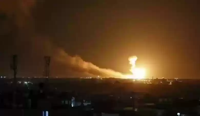 سوريا.. مقتل عسكرييْن بقصف إسرائيلي وخروج مطار دمشق عن الخدمة