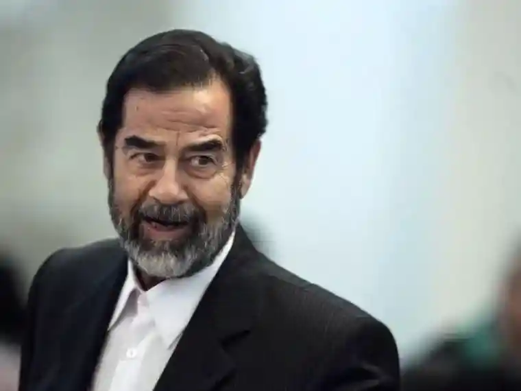 رئيس وزراء العراق السابق يثير صدمة بشأن رمي جثة صدام حسين