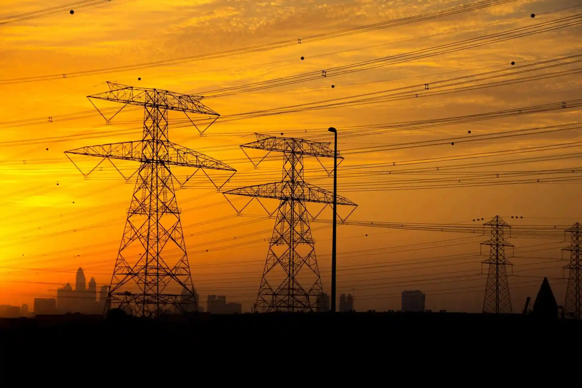 فلس الريف يزود 601 موقع بالكهرباء بكلفة 1.5 مليون دينار