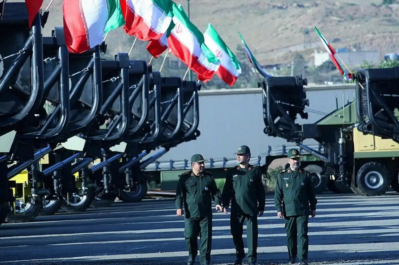 الثوري الإيراني: الرد على إسرائيل سيفوق تصور العدو