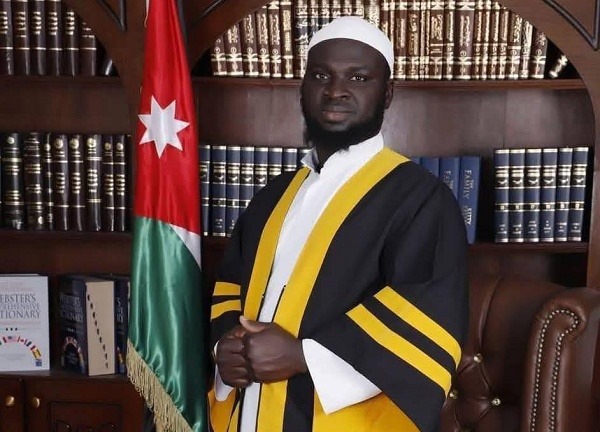 وفاة الطالب ذو النورين بعد صلاة الفجر مباشرة