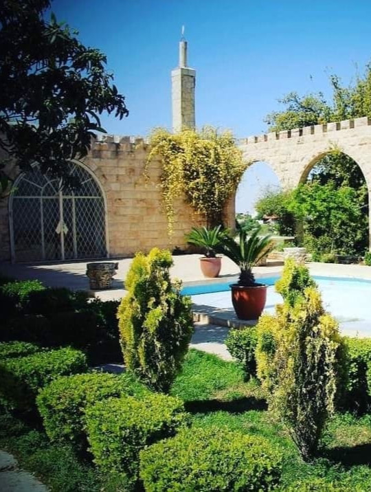 عشيرة التل تستقبل الاردنيين في منزل الشهيد وصفي التل بالكمالية الجمعة