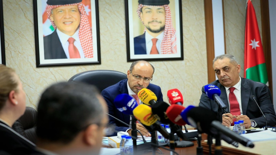 اللجنة المالية النيابية تواصل مناقشات مكثفة حول مشروع قانون الموازنة العامة لعام 2026