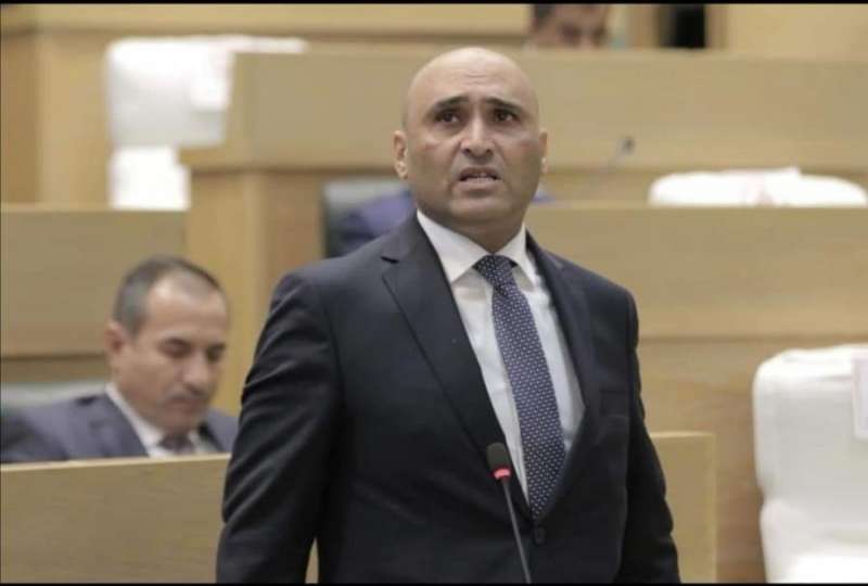 السراحنة يطالب الحكومة ببناء ملعب ومنطقة حرفية في لواء عين الباشا