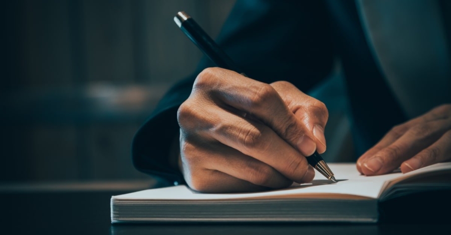 متقاعد بالبادية يضع منطقته على خارطة السياحة... ما التفاصيل؟