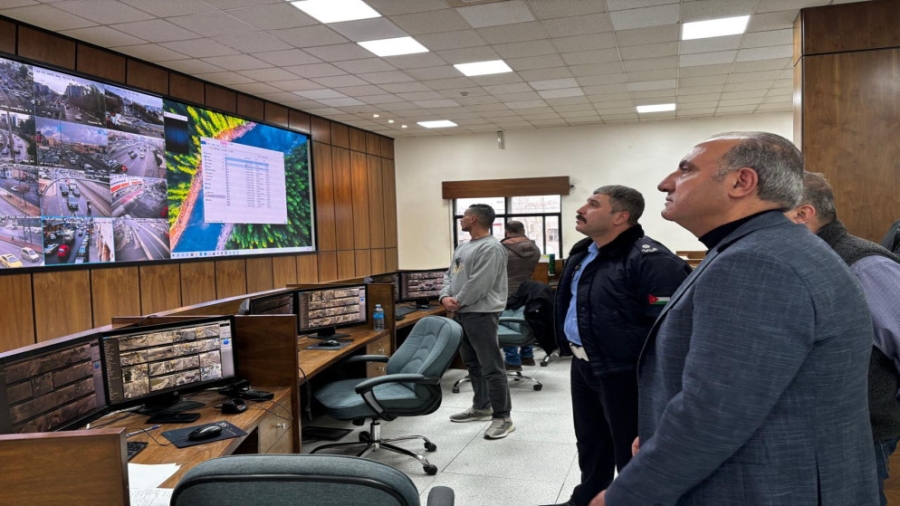 الشواربة يتفقد جاهزية أمانة عمان لمواجهة المنخفض الجوي ويؤكد تطوير المنظومة المرورية