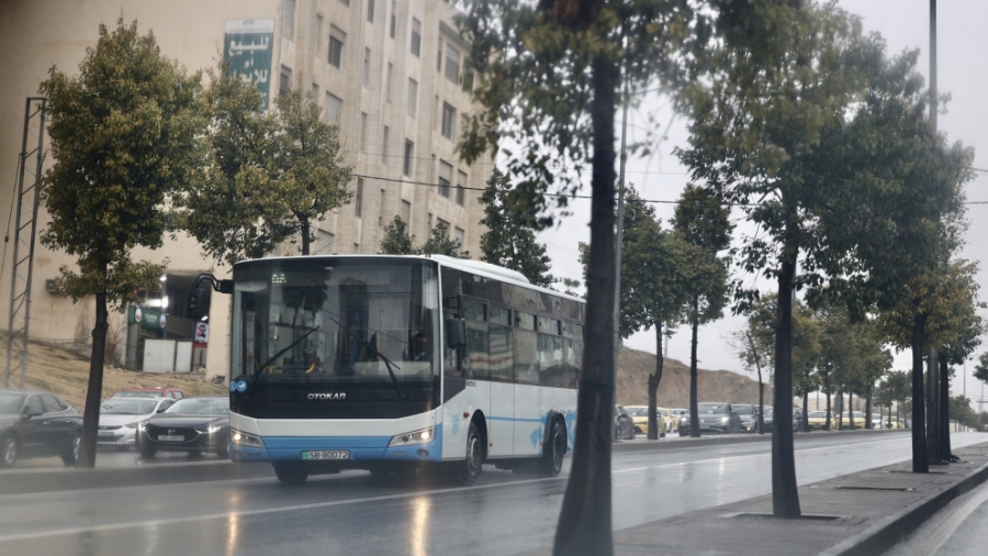 أجواء باردة مع احتمالية هطل أمطار خفيفة السبت