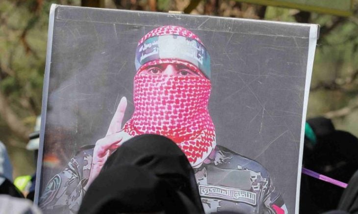 القسام تكشف تفاصيل عن جثمان آخر أسير إسرائيلي والجيش يواصل البحث المكثف شرق غزة