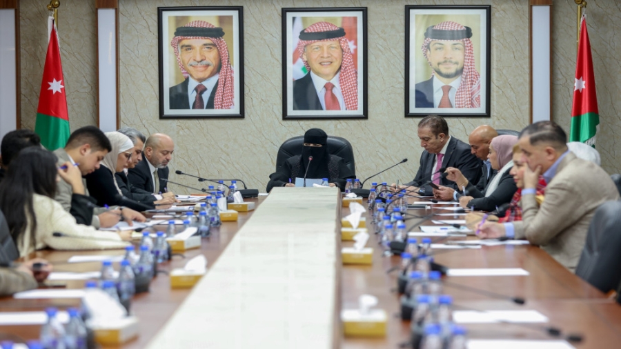 النائبة الخضير: ضرورة تطوير السياسات والتشريعات التي تحمي النساء والأطفال