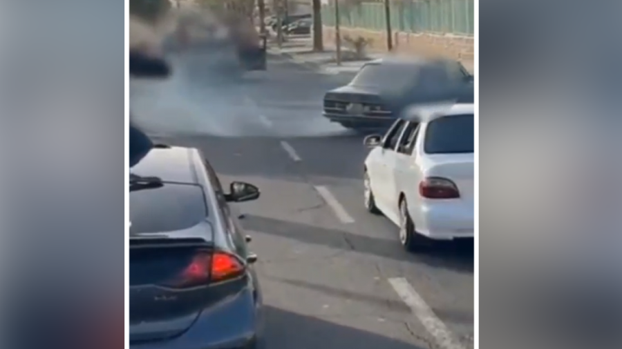 ضبط مركبات تسير بمواكب وسائق يقوم بالتشحيط (فيديو)