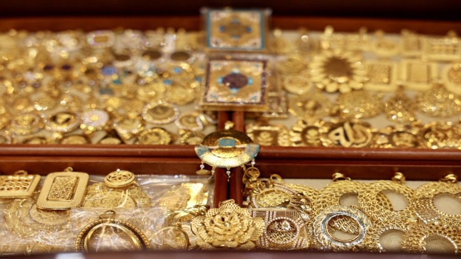 غرام الذهب عيار 21 يسجل 101.1 دينار في السوق المحلية السبت