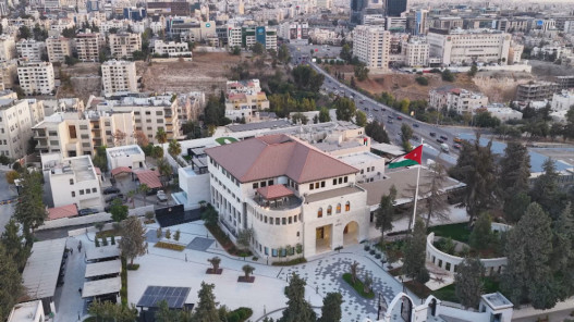 مقترح حكومي قد يغيّر نمط العمل: عطلة 3 أيام أسبوعيًا