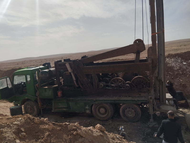 سلطة المياه: ضبط حفارة مخالفة في الموقر وتوقيف 3 أشخاص