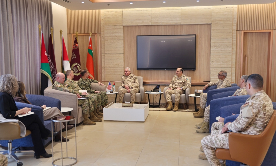 رئيس هيئة الأركان المشتركة يستقبل قائد القوات المركزية الأمريكية