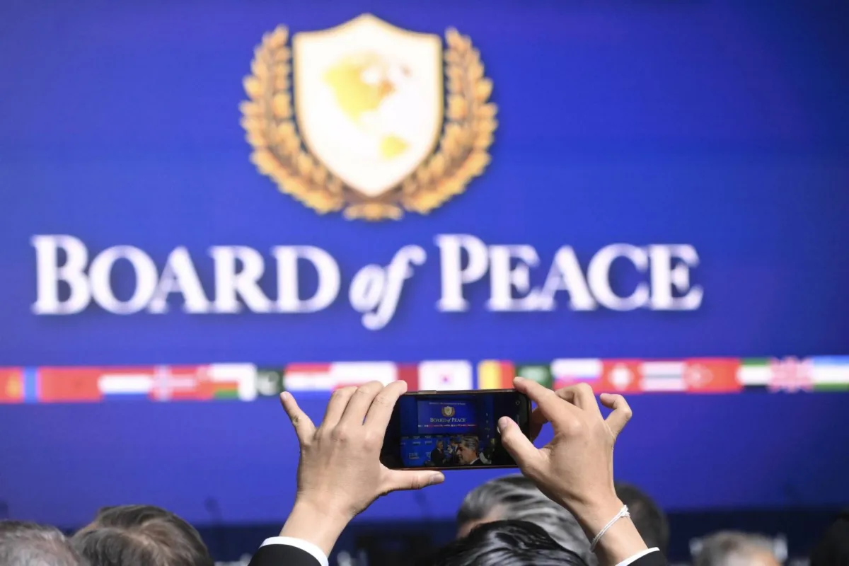 مكتب الارتباط الفلسطيني جاهز للتواصل مع مجلس السلام