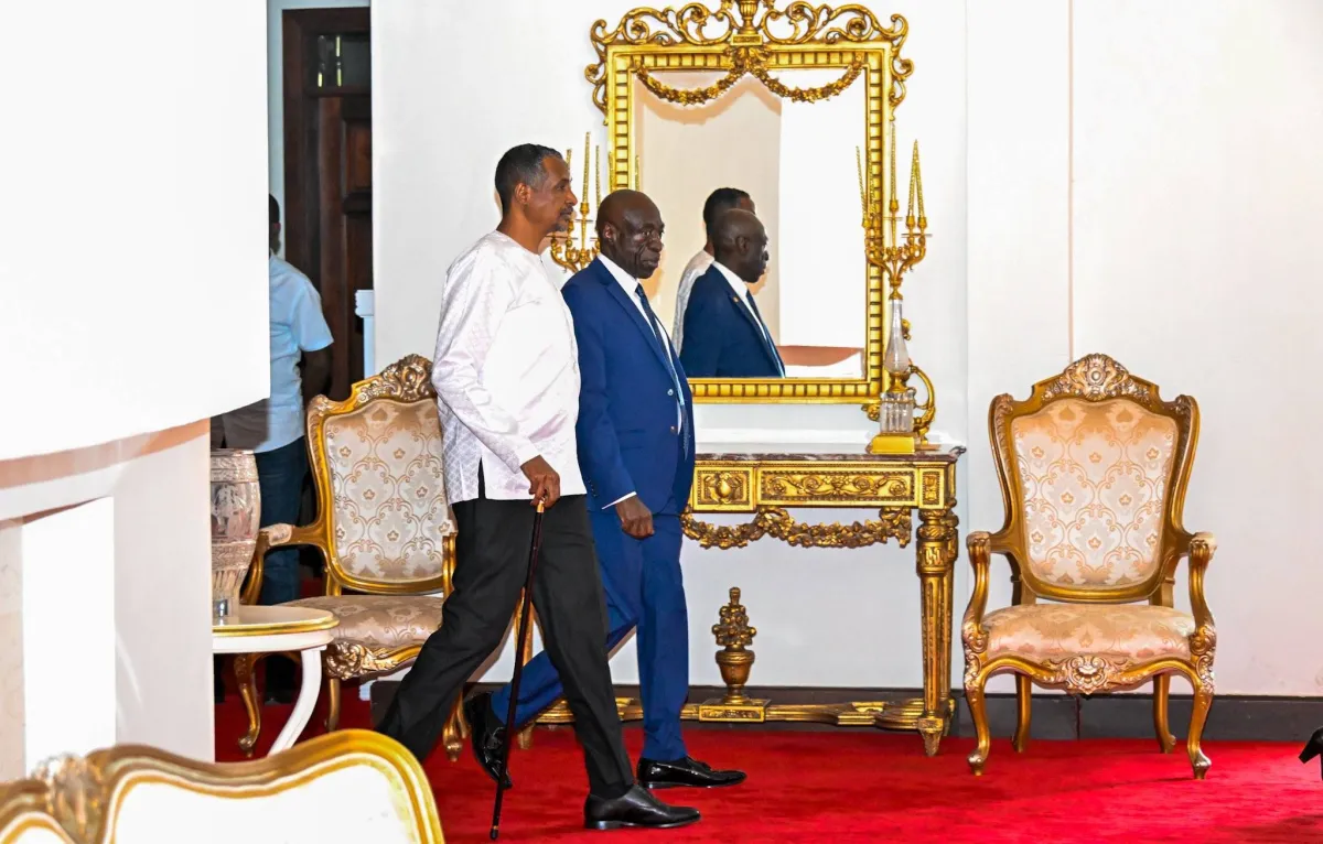 حكومة السودان تدين استقبال الرئيس الأوغندي لحميدتي في خطوة غير مسبوقة