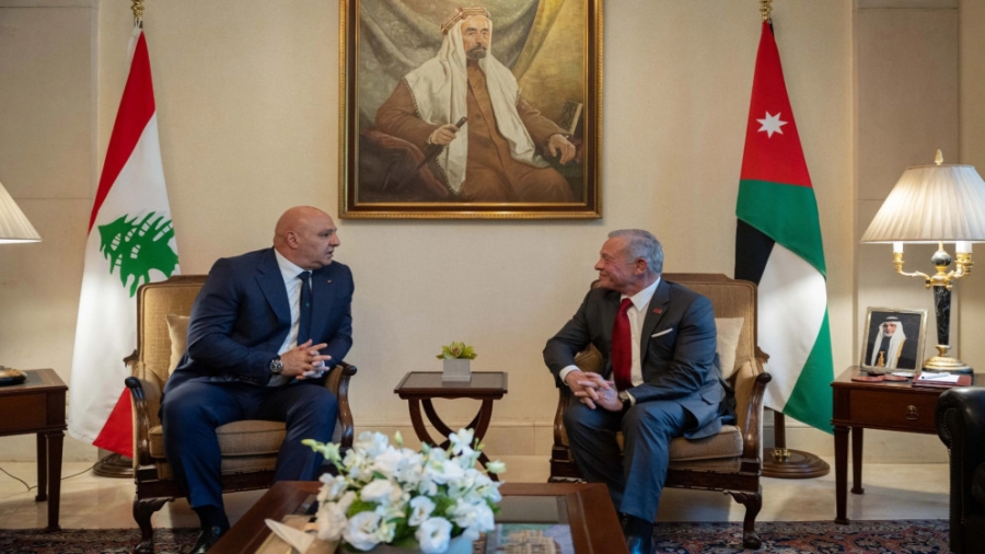 الملك يتلقى اتصالا هاتفيا من الرئيس اللبناني