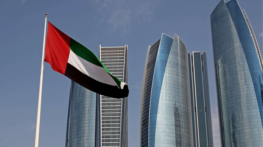 الإمارات تتصدى لـ 1600صاروخ ومسيّرة ايرانية