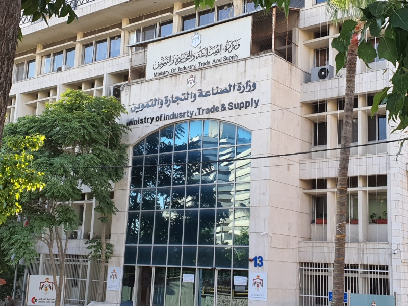 الصناعة والتجارة: لم نرصد أو نتلقَّ شكاوى حول احتكار في الأسواق