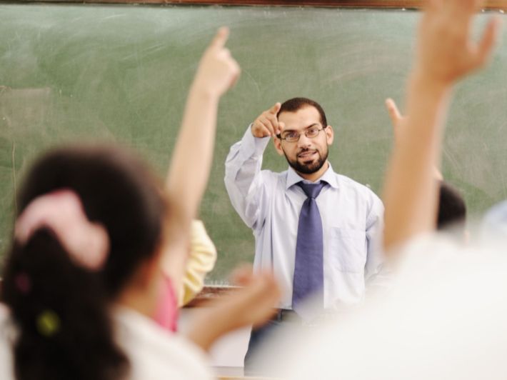 دعوة مهمة من التربية للمرشحين لوظيفة معلم - رابط.  