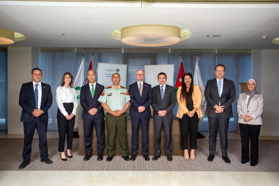 تجديد الشراكة بين بنك صفوة الإسلامي وصندوق الإئتمان العسكري لدعم المتقاعدين العسكريين ضمن برنامج 