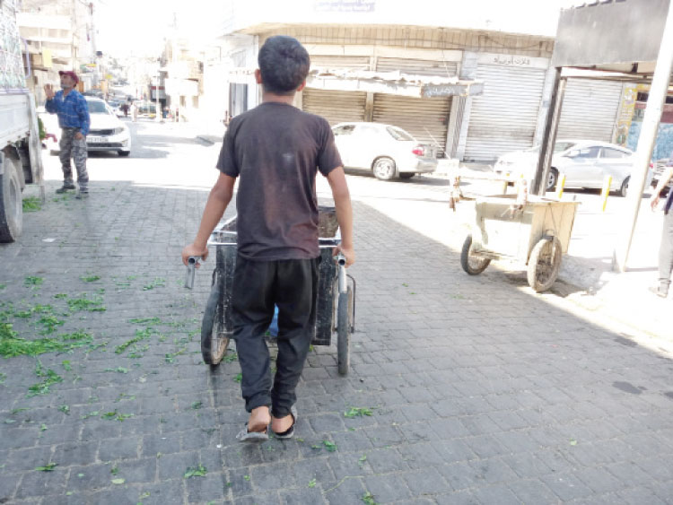 تمكين: طفل بقي في الشارع لمدة سنتين بعد إبعاد عائلته
