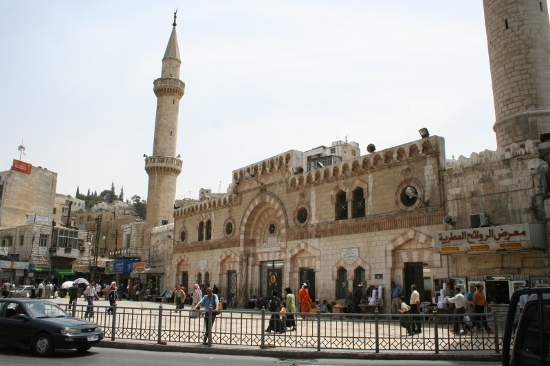 تحذير للأردنيين من عصابة منظمة عند أبواب المساجد