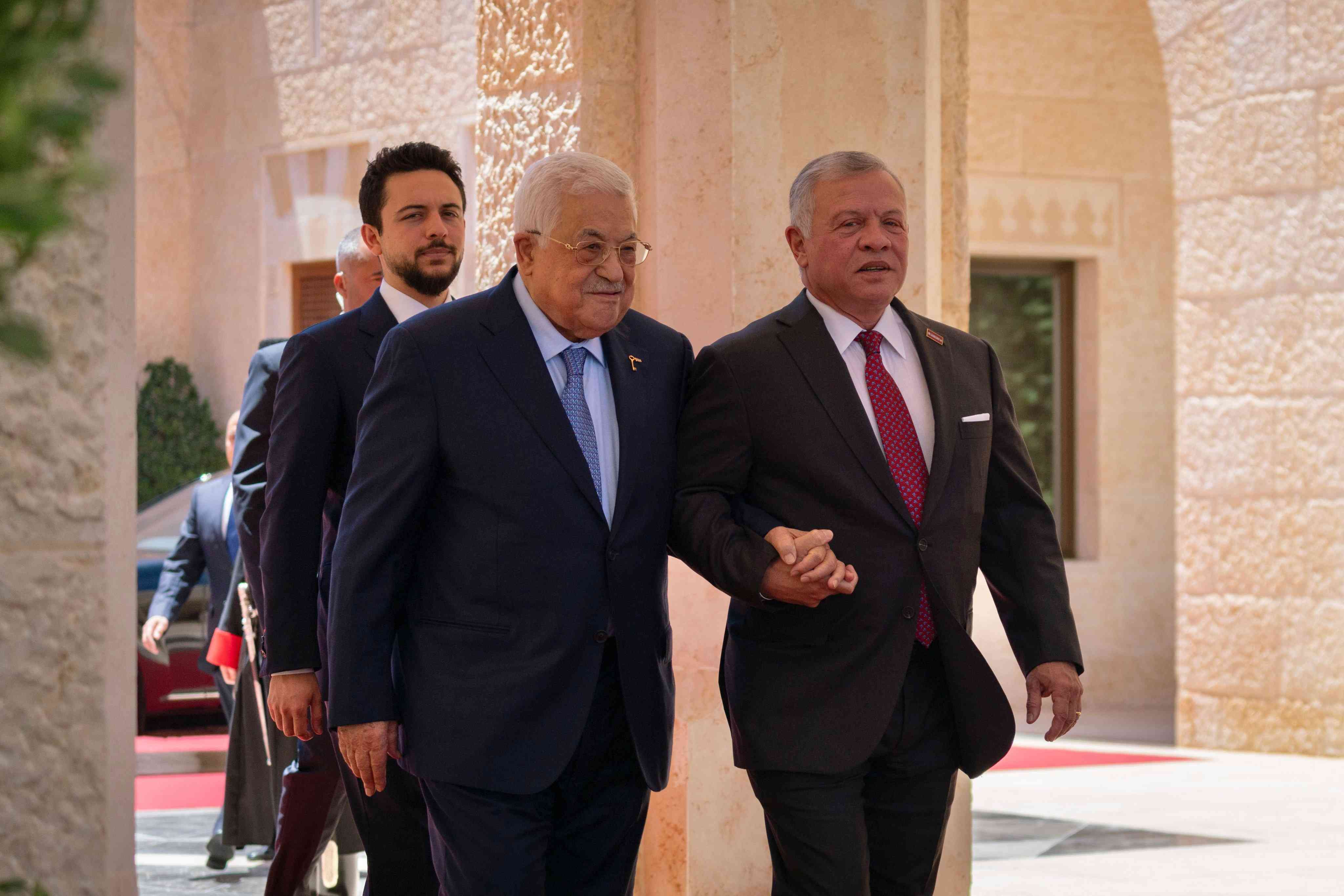 الملك يحذر من خطورة غياب الأفق السياسي لحل القضية الفلسطينية