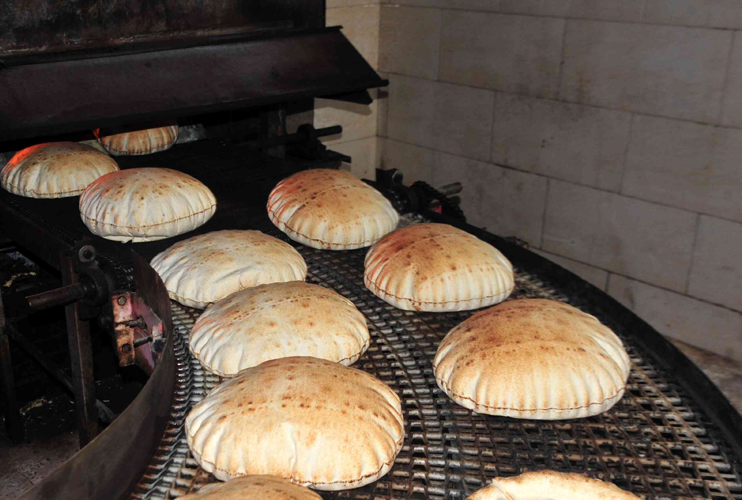 سلب وضرب عامل مخبز في عمان