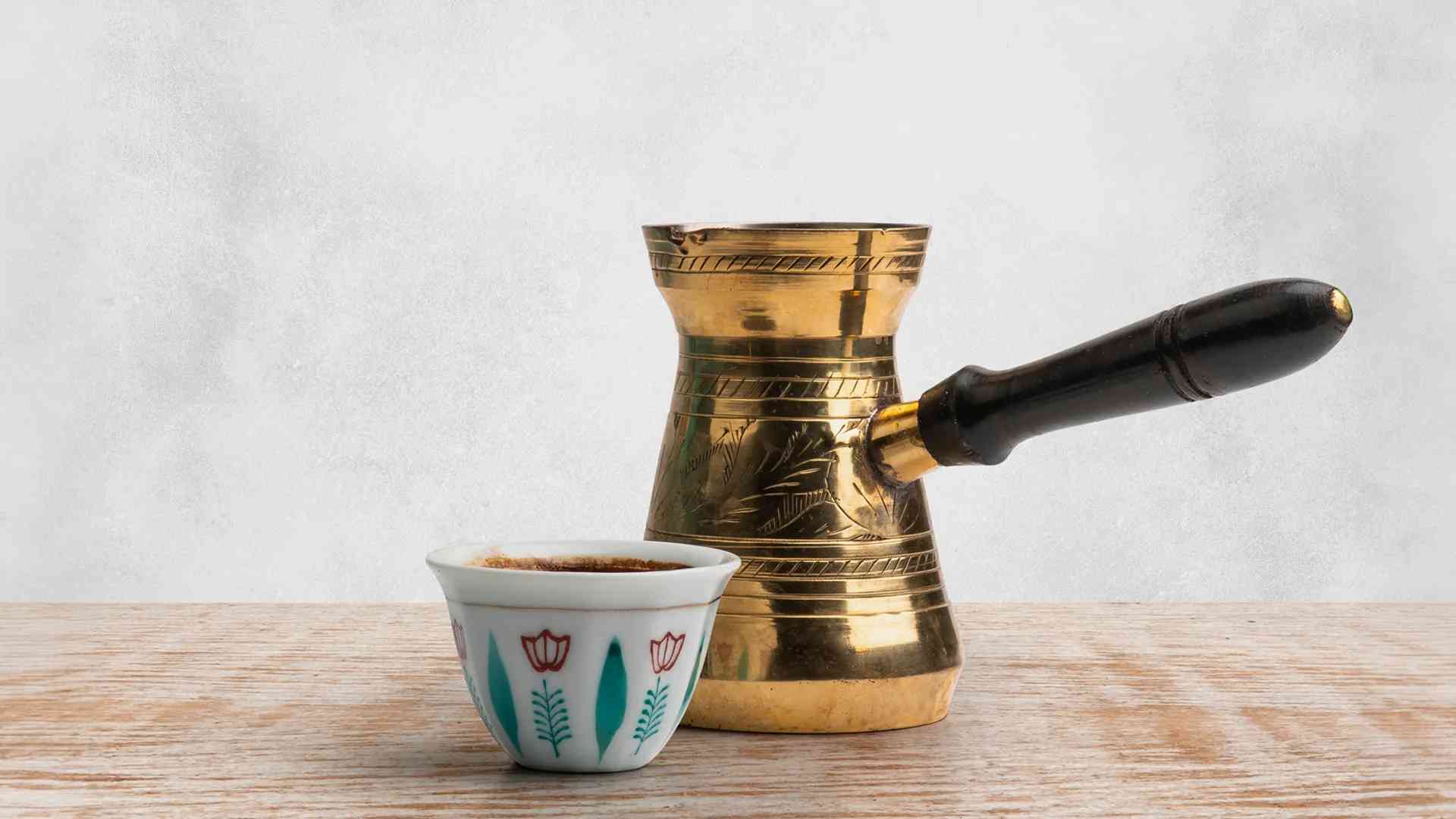 تعرف على أصل القهوة عند العرب.. أطلقوا اسمها عالخمر