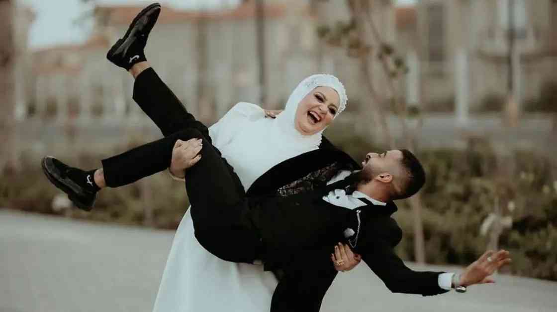 قصة المصرية التي حملت زوجها بدل أن يحملها (فيديو)