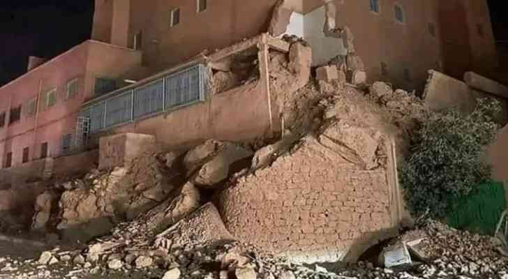 حصيلة قتلى زلزال المغرب ترتفع إلى 820 شخصا