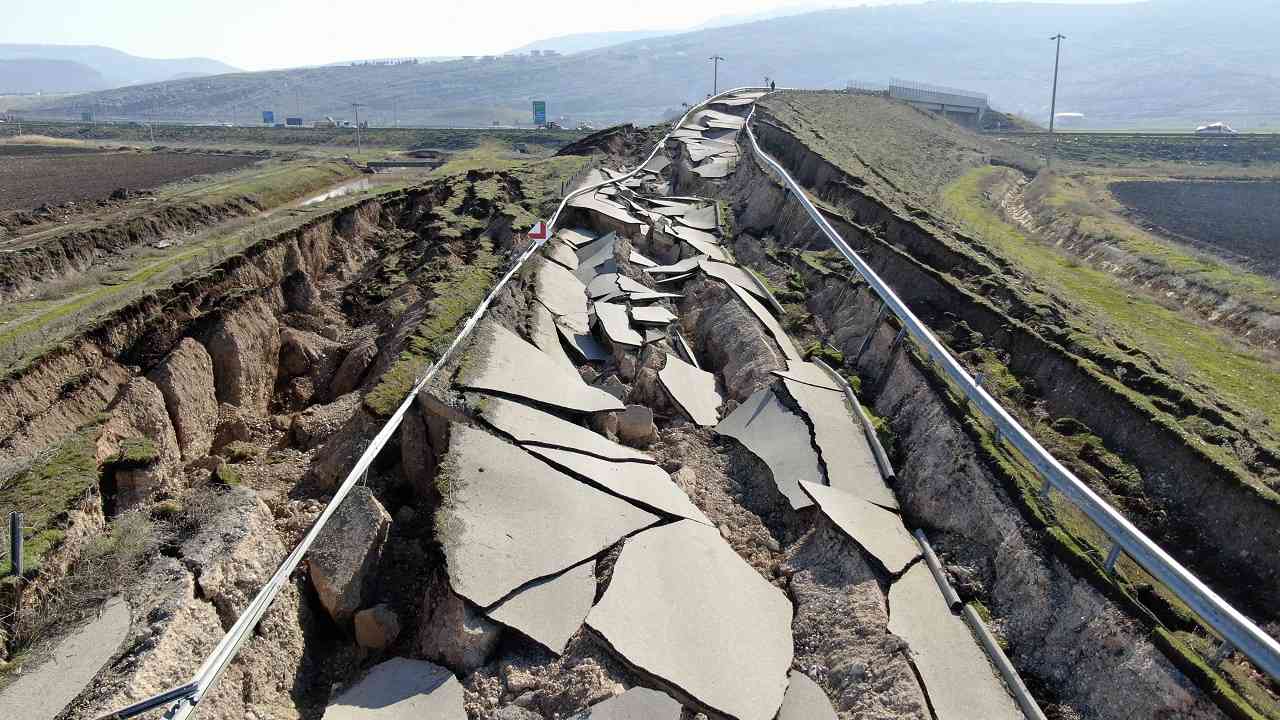 العلماء يصفون زلزال الفناء للأرض.. هذه قوته