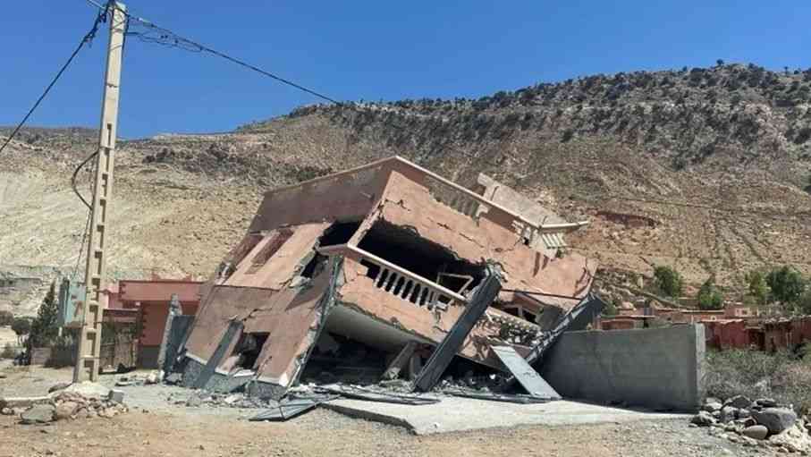 السفارة المغربية في عمان تستقبل المعزين بضحايا الزلزال