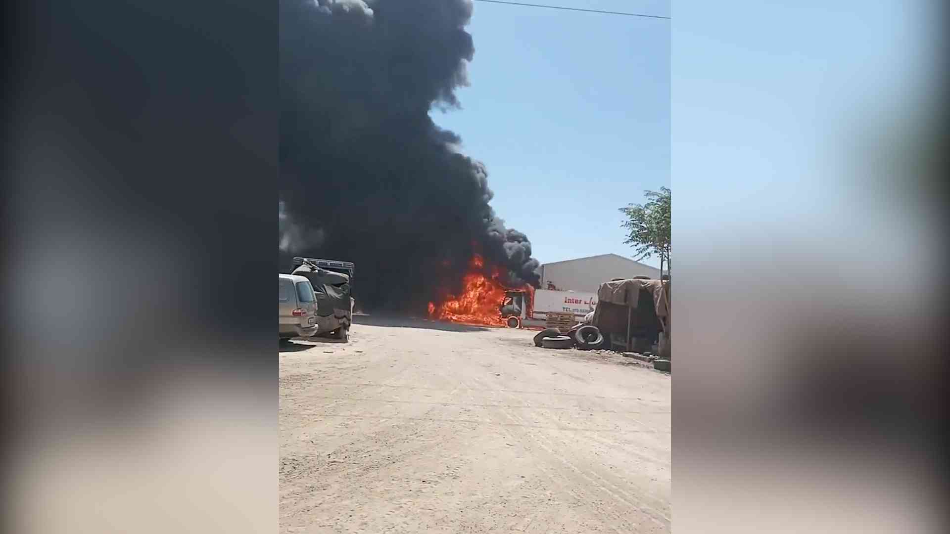 حريق هائل بمنطقة الجويدة في عمان (فيديو)