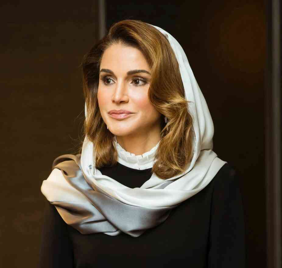 الملكة رانيا: العزاء والمواساة للأشقاء في ليبيا