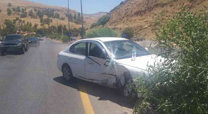 5 إصابات بتصادم 3 مركبات على طريق إربد عمان