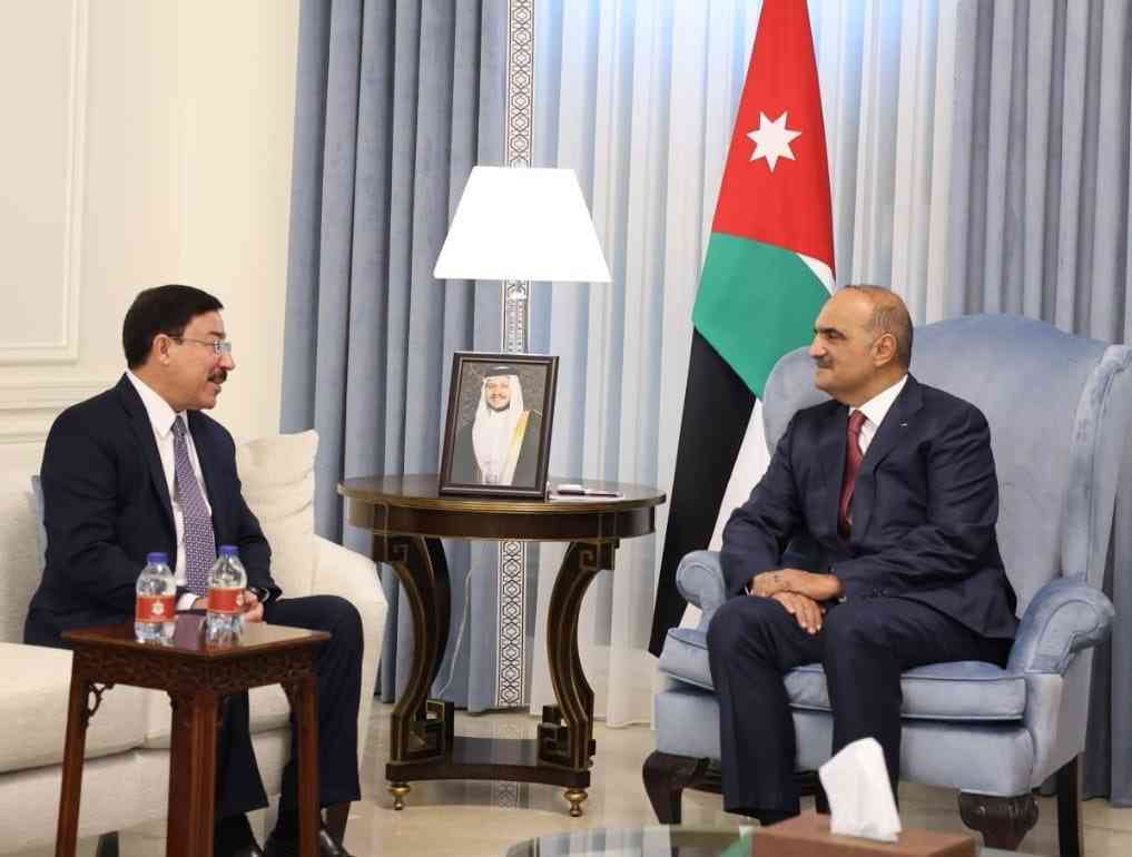 الأردن والعراق يؤكدان الحرص على تعزيز التعاون الاقتصادي