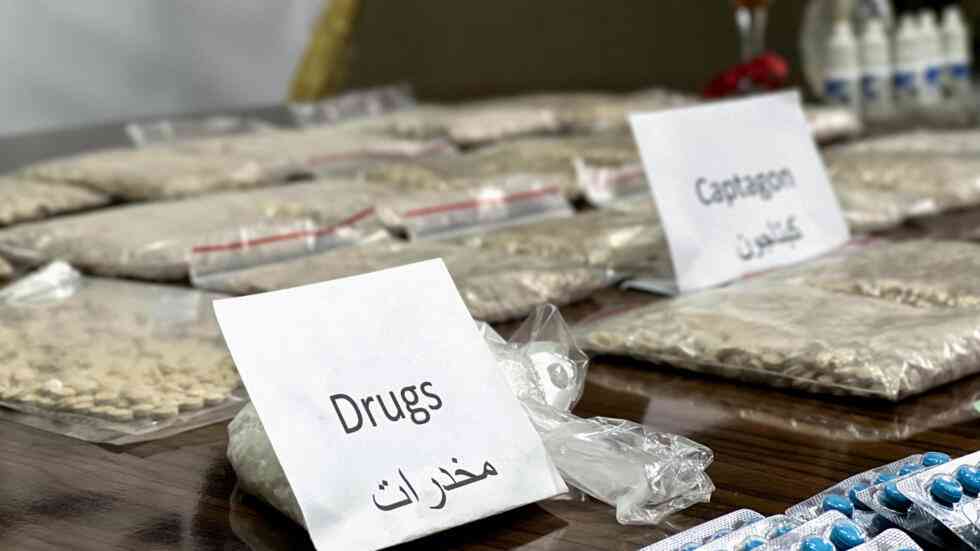 إحالة 1050 تاجرا ومروجا للمخدرات إلى أمن الدولة
