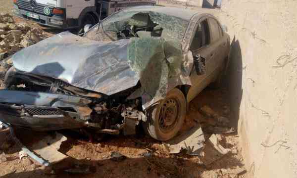 إصابة 3 سعوديين وأردني بحادث تدهور في الجفر