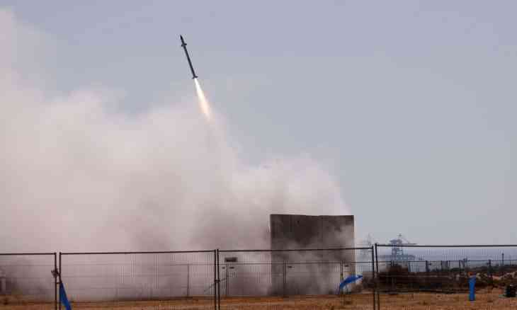 القسام تطلق صواريخ سام 7 ضد الطيران الحربي الإسرائيلي (فيديو)